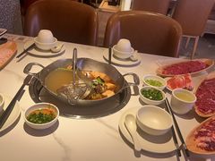 -左庭右院鲜牛肉火锅(环球港店)