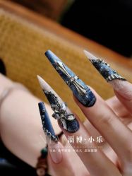 -小乐化妆美甲半永久培训学校