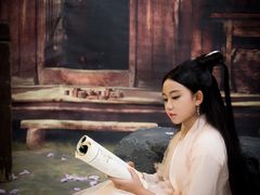 -九月鹰飞汉服摄影工作室