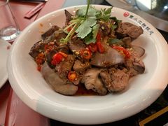 -袁小二大东北铁锅炖(吉祥村总部)