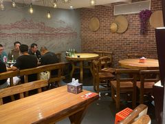 -万记麻辣烫国展总店