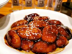 -帅巴人舅母子腊蹄民俗村