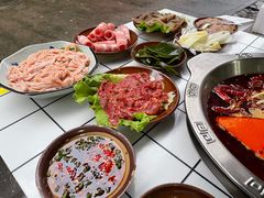 -重庆故事姊妹老火锅(财经学院店)