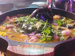 -东家小院金汤酸菜鱼(南阳路店)