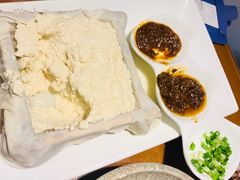 -95号酱骨·一块豆腐(展春园西路店)