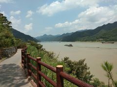 -羚羊峡古栈道森林公园