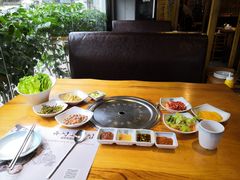 -唯成•韩国炭火烤肉 유성고기