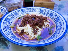 -渝之汇牛肉豌杂面