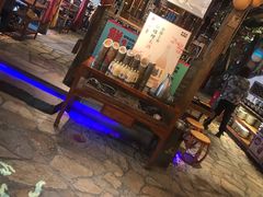 门面-老牌坊云南鱼豆花火锅(爱建店)
