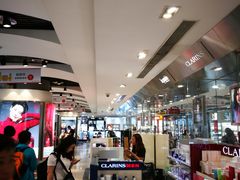 -日上免税店(三径路t3店)