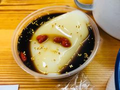 红糖桂花凉糕-胖胖板凳面
