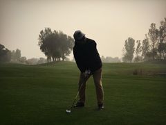 -东方双鹰高尔夫俱乐部-西北1门地上停车场