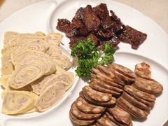 -聚友斋(陶瓷琉璃馆水晶街店)