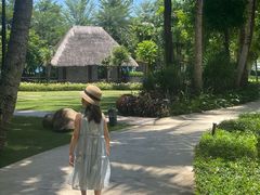 -三亚湾海居铂尔曼度假酒店