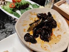 -老牌坊云南鱼豆花火锅(哈西万达店)