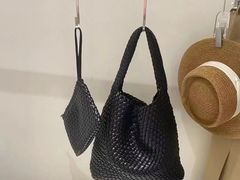 -浙江华贸鞋业服饰城