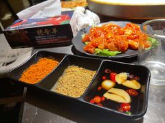 -冰冰龙虾·江湖菜·花园江景餐厅