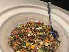 老坛酸菜炒黄牛肉-鱼翅楼·津派砂锅鱼翅(水上公园店)