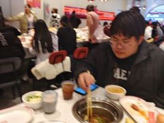 -龍歌自助小火锅(芝罘万达店)