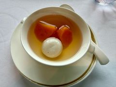 蜜薯姜茶芝麻汤圆-金轩中餐厅 Jin Xuan(浦东丽思卡尔顿酒店)