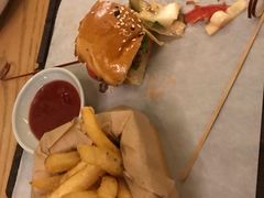 特制牛肉汉堡-EN SPACE恩空间