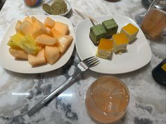 -上海西藏大厦万怡酒店Momo Cafe(徐汇店)