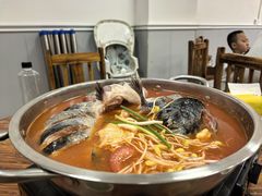 -苗侗地道红酸.酸汤鱼·酸汤牛肉