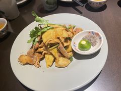 越式盐焗麻油鸡-大头虾越式风味餐厅(光明广场店)