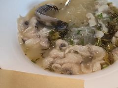 -严记小天府酸菜鱼(西四路店)