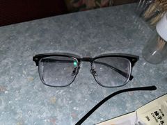 -罗伯特眼镜·蔡司官方授权(罗湖国贸店)