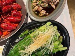 -巴厘龙虾·榜首油焖大虾(音乐学院·沿江酒馆店)