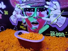 -爱蹦iBOON蹦床运动馆(江汉店)