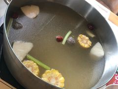 清汤牛腩锅-牛记皇鲜牛肉火锅(环球度假区梨园店)