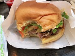 -The Habit Burger Grill 哈比特汉堡(复兴soho店)