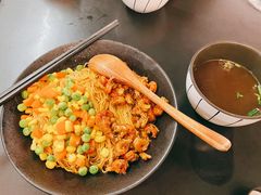 秘制小龙虾拌面-贡梅老面馆·蟹粉面·无锡特色小吃(南长街主推店)