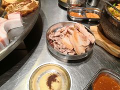 -哈哈碳都·牛肋条无限自助烤肉(台江万达店)
