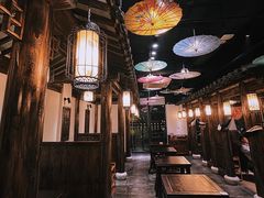 -聚汇三少·龙虾·中餐厅(莫邪路新天地店)