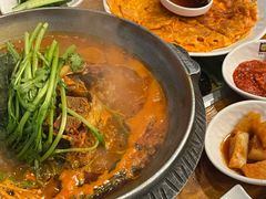 -喇喇排骨火锅·传统韩式脊骨汤(望京西园总店)