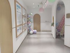 -龙格亲子游泳·水育早教运动中心(绿城店)