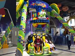 -梦东方未来世界航天主题乐园