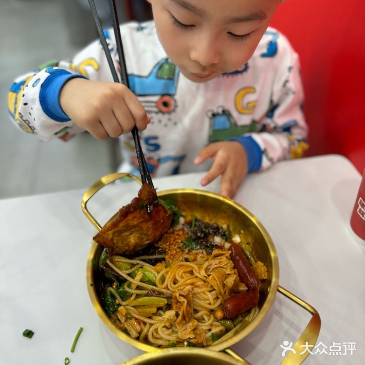 来一碗热腾腾的螺蛳粉