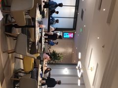 -港丽餐厅(高德置地店)