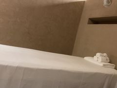 -灸春堂·艾灸·痛症·整脊连锁(之江银泰店)