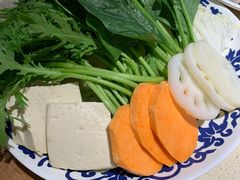 -东镇老火锅(长春路首店)