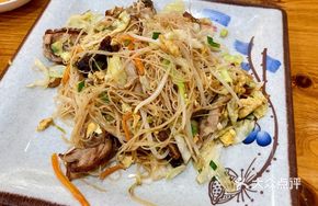 Stir-fried Rice Noodles with Roast Duck Egg
