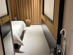 -万泊酒店(长沙五一广场国金中心店)