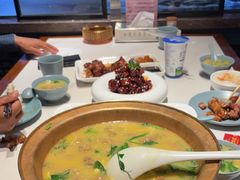 -老周家酱卤猪蹄私房菜(克拉玛依西街店)