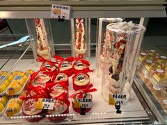 -金色麦甜糕点(面包.蛋糕.华苑店)