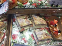 -PARIS BAGUETTE巴黎贝甜(周浦万达店)