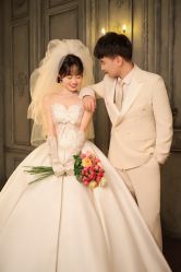 -雪中彩影婚纱摄影·微光艺术中心